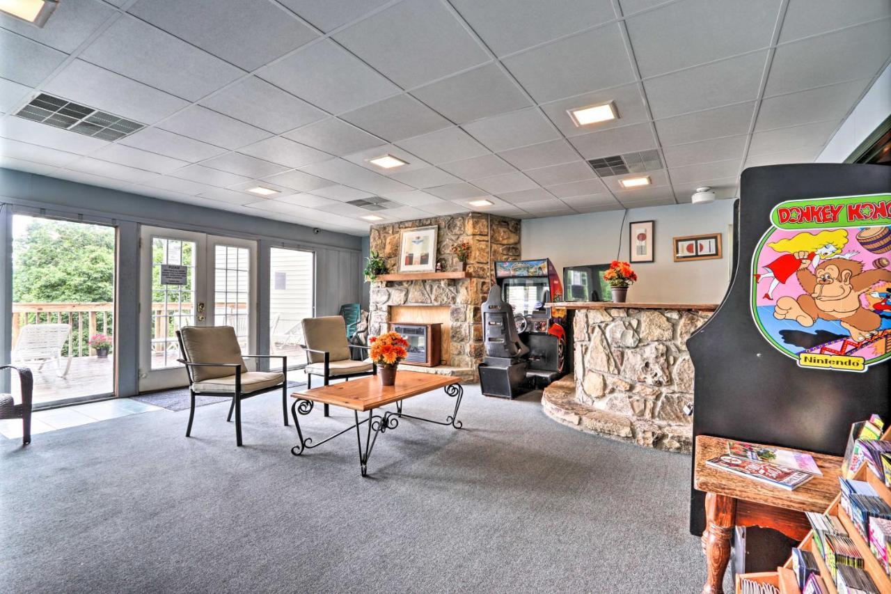 Mtn Condo With Views, Close To Dtwn Gatlinburg! Eksteriør billede